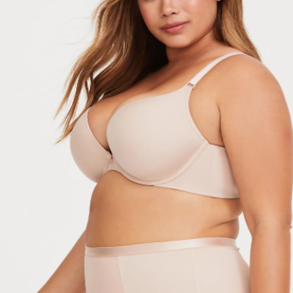 BEIGE 360° BACK SMOOTHING™ PUSH-UP PLUNGE BRA